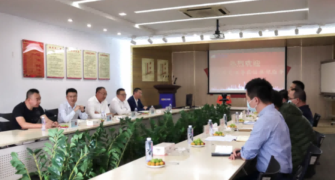 东莞市工信局与镇经发局领导莅临710公海赌赌船官网参观指导
